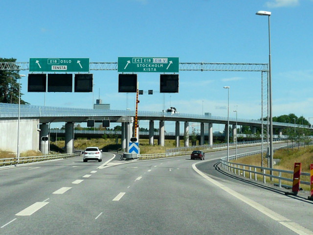 P1080962e4e18