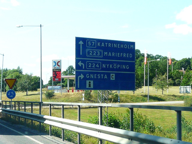 P1090009x57x223x224