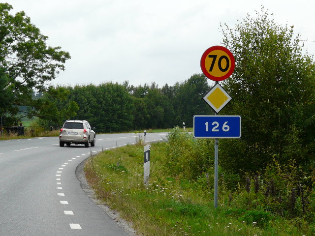 P1090228x126