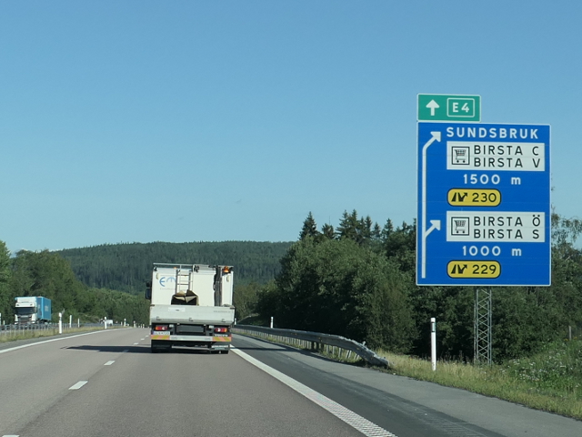 P1100581e4
