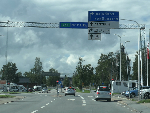 P1100615x84